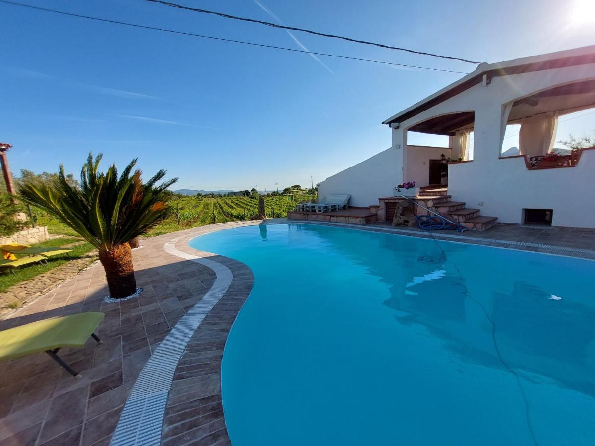 Agriturismo B&B Domo De Resteblas Berchidda Esterno foto