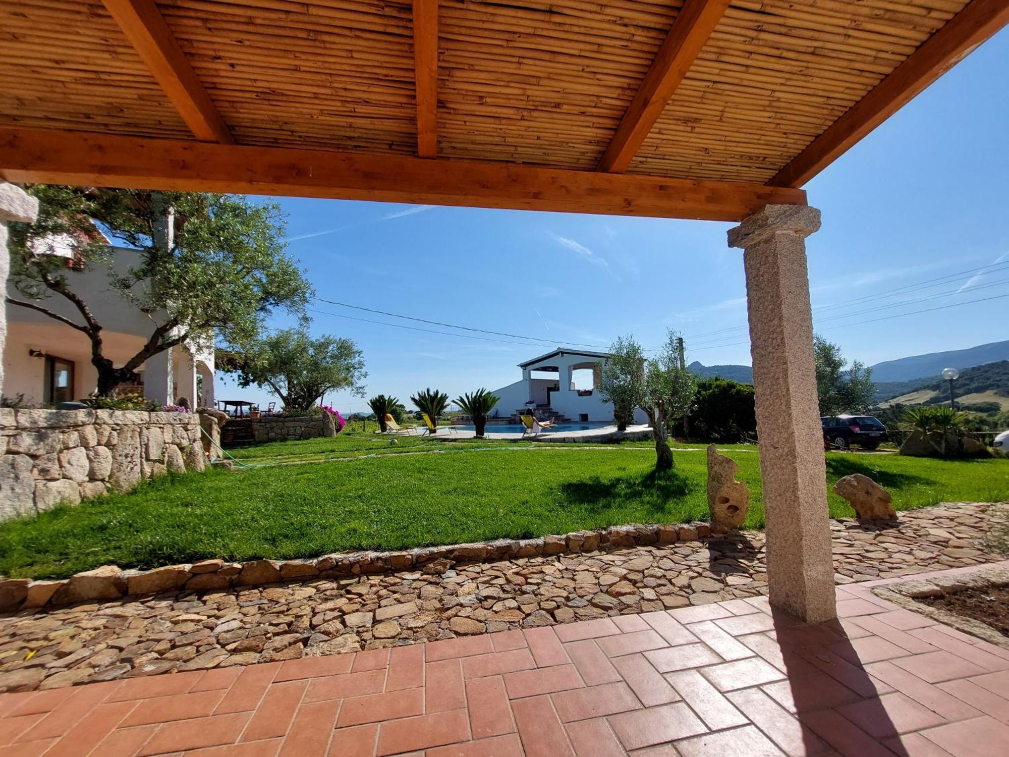 Agriturismo B&B Domo De Resteblas Berchidda Esterno foto