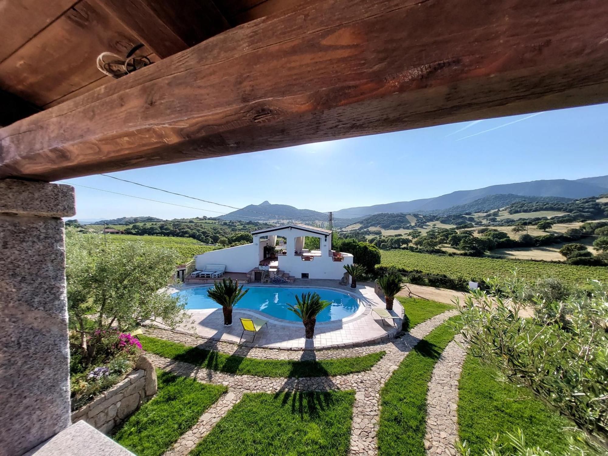 Agriturismo B&B Domo De Resteblas Berchidda Esterno foto