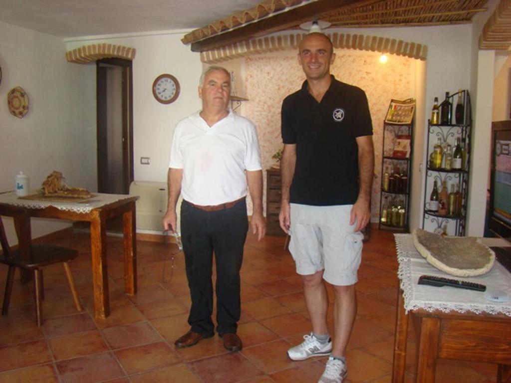 Agriturismo B&B Domo De Resteblas Berchidda Esterno foto