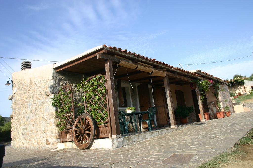 Agriturismo B&B Domo De Resteblas Berchidda Esterno foto