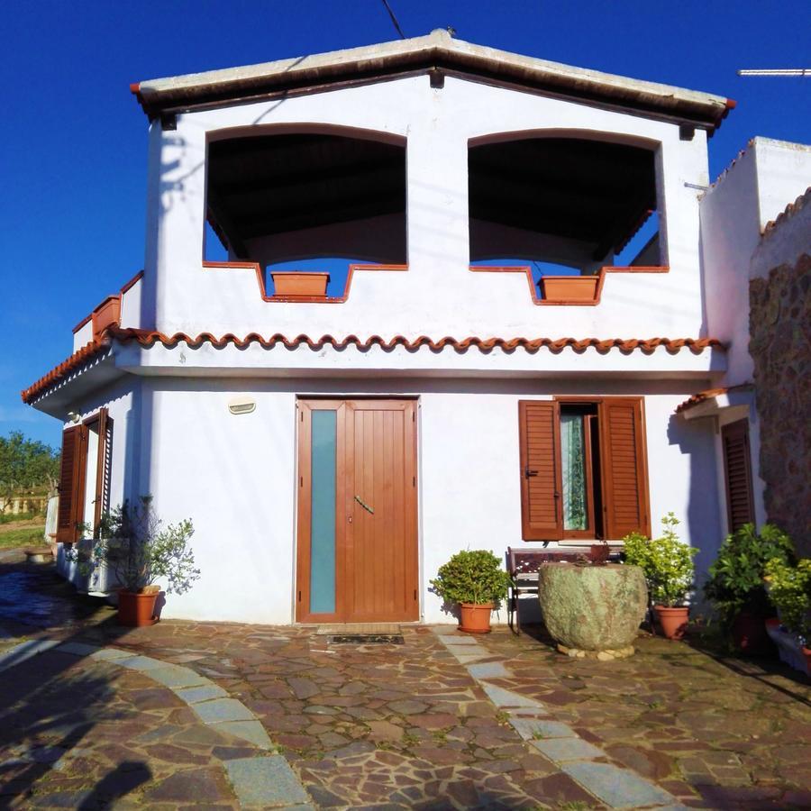 Agriturismo B&B Domo De Resteblas Berchidda Esterno foto